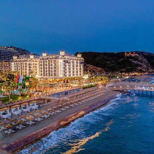 Aria Resort & Spa